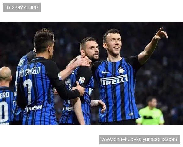 劳塔罗禁区左侧接球转身，摆脱防守后抽射破门，国际米兰1-0领先